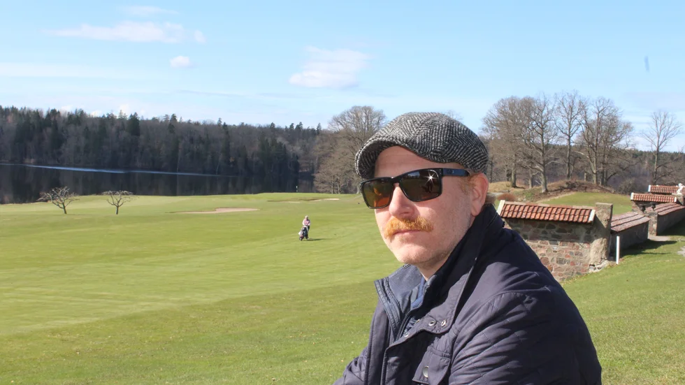 Daniel Wittzell har passion för golf. Nu skapar han en ny golftävling, där vinnaren får skänka 50 000 kronor till valfri välgörenhetsorganisation.