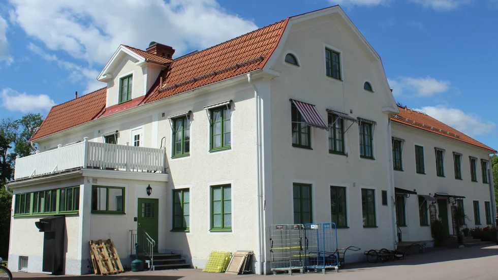 Den vuxna världen misslyckas hela tiden med att finnas där som trygghet, menar insändarskribenten.