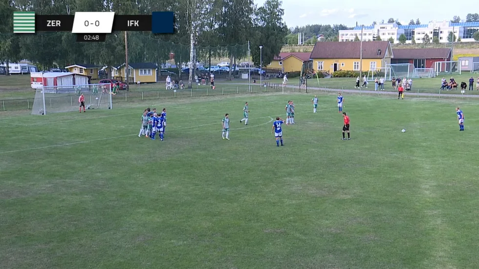 Alfred Högberg stod för en magisk frispark i matchen mot Zeros. 