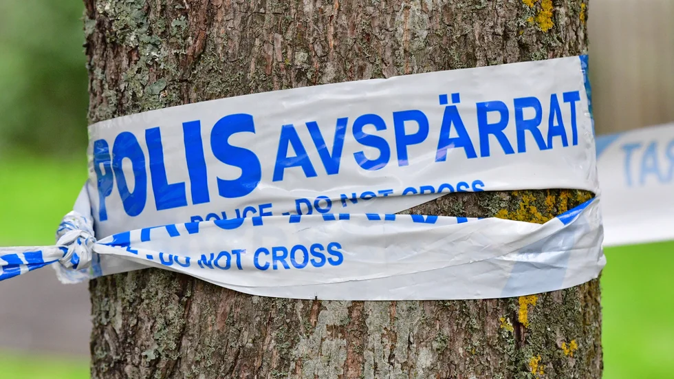 En polis var nära att bli påkörd under jakten efter en stulen bil. Arkivbild