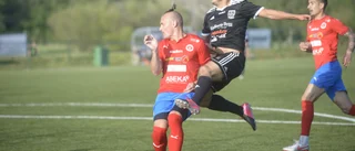 Bissarna avgjorde E4-derbyt i slutsekunderna