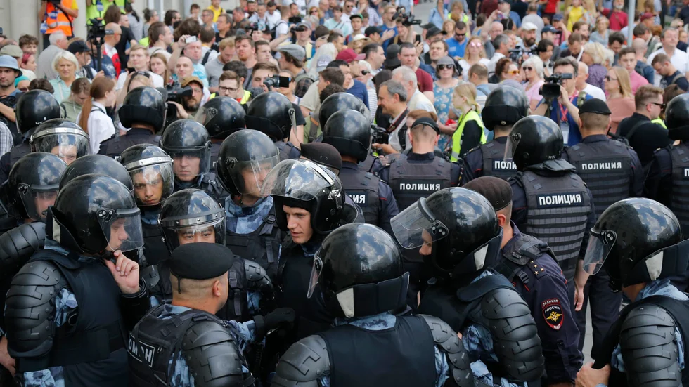 Polis sattes in med anledning av en planerad demonstration i Moskva sommaren 2019. Enligt OVD-Info greps runt 50 personer redan innan protesterna hade börjat. Arkivbild.
