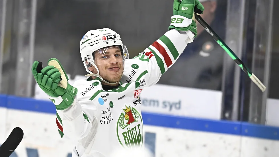 Leon Bristedt låg bakom allt när Rögle besegrade Timrå med 5–3. Arkivbild.