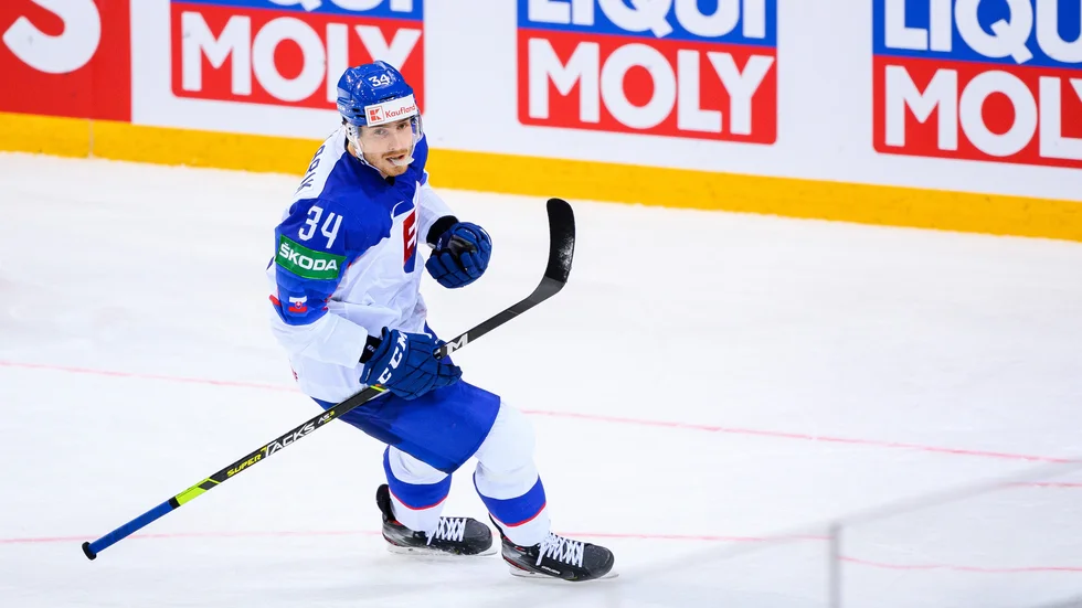 Peter Cehlarik är på VM med Slovakien nu, därefter väntar KHL-spel.