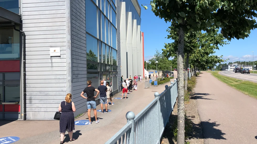 Långa köer för att få en vaccin mot covid är nu ett minne blott. Men det finns både barn och vuxna som har drabbats av postcovid och deras lidande är stort.