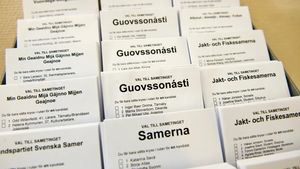 Valsedlar i en vallokal i Stockholms under 2009 års val till Sametinget. Det finns 747 registrerade samer i Stockholms län.