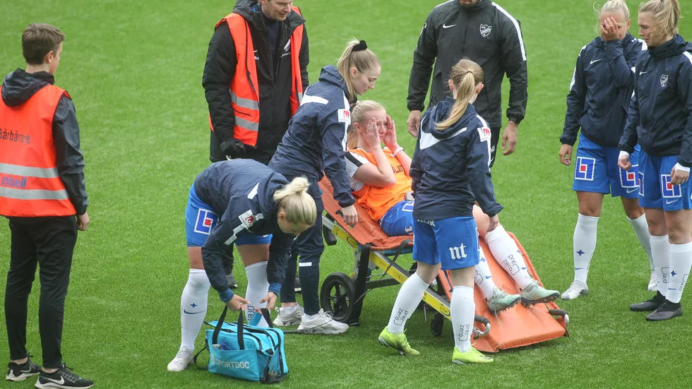 Alma Ekberg skadade knäet på uppvärmningen i helgens match mot BP.