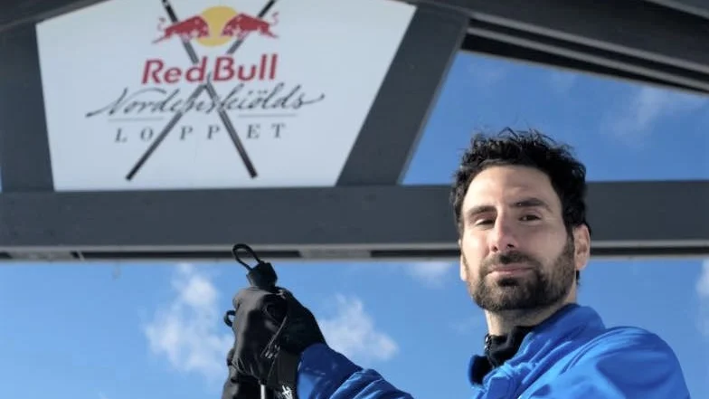 Stephan Wilson dokumentärfilmar Nordenskiöldsloppet och 2022 står han själv på startlinjen.