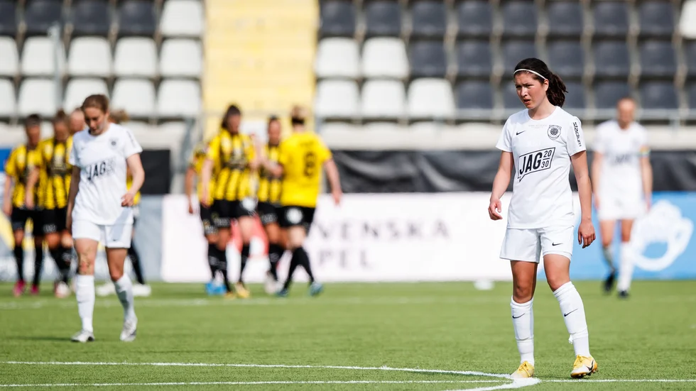 United stred tappert under torsdagens final i Svenska cupen. Favoriterna Häcken kunde efter en timmes spel spräcka målnollan och när matchen var över hade Hisingslaget vunnit med klara 3–0.