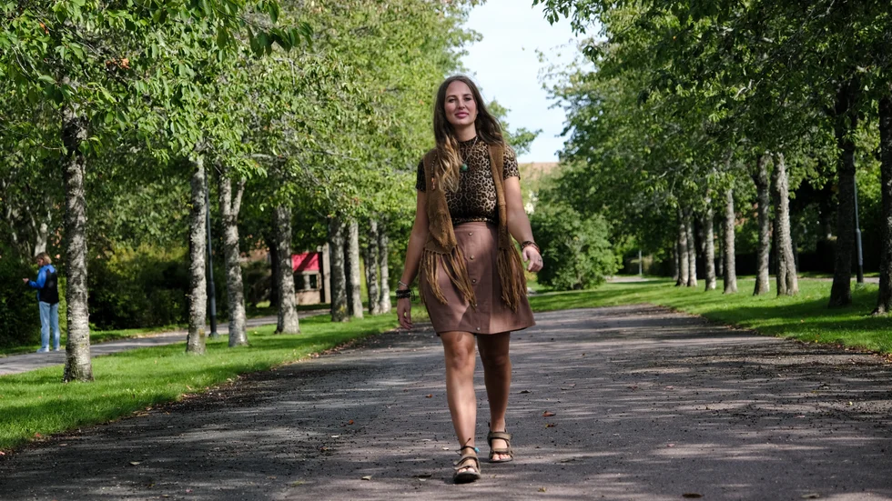 Celesté tycker det är skönt att vara utomhus och inte kunna bli nådd. "Man måste behöver inte rapportera för alla exakt var man befinner sig i varje sekund".