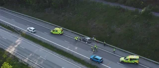 Tre drabbade i olycka på E4 – långa köer bildades