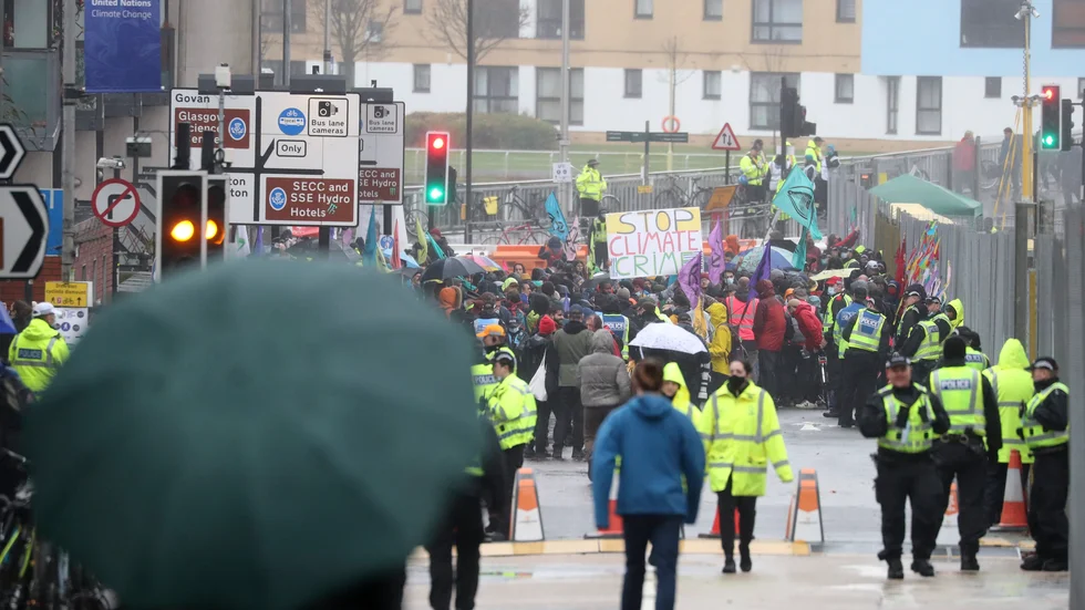 På klimatmötet i Glasgow är en av de viktigaste frågorna hur rika länder ska bidra till fattigare länders klimatomställning, skriver skriver Carl Åborg.