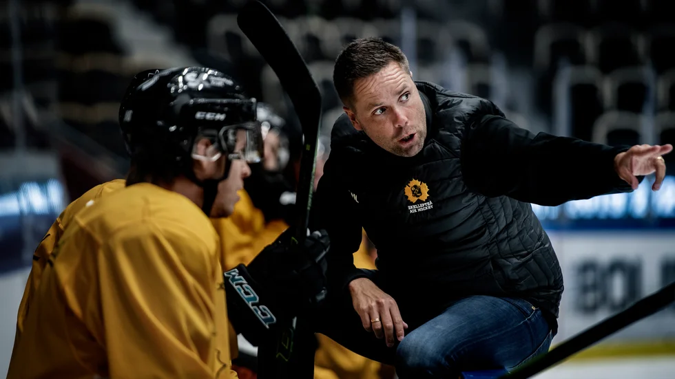 Nytt år, nytt bås. Stefan Hedlund ser fram emot att möta Bern som slog hans förra klubb Zug i NLA-finalen.