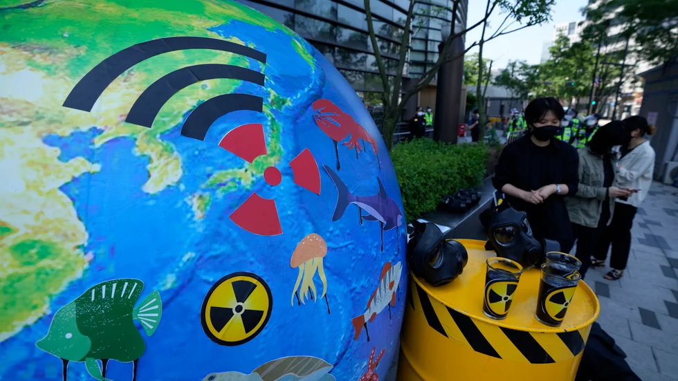 Japans vattenplaner vid Fukushima är kontroversiella. Bilden är från en demonstration i Seoul, Sydkorea, i somras.