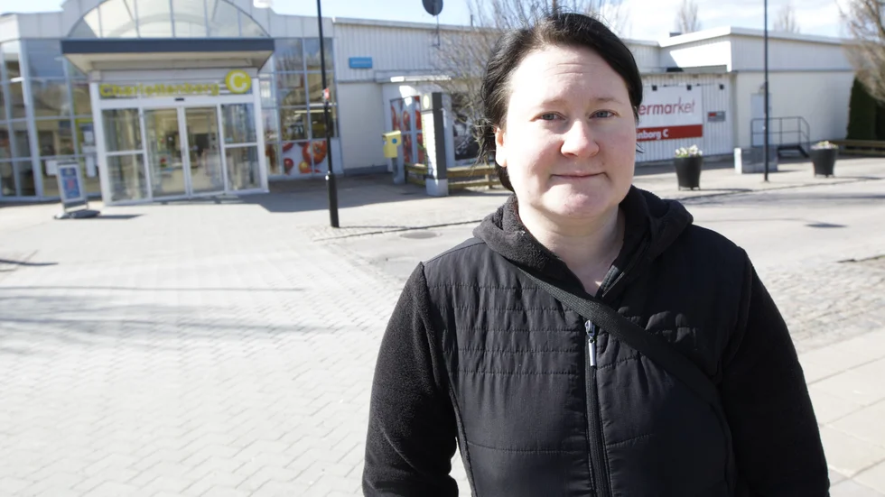 Tereze Henttunen säger att hon skulle flytta från Charlottenborg om hon kunde. 