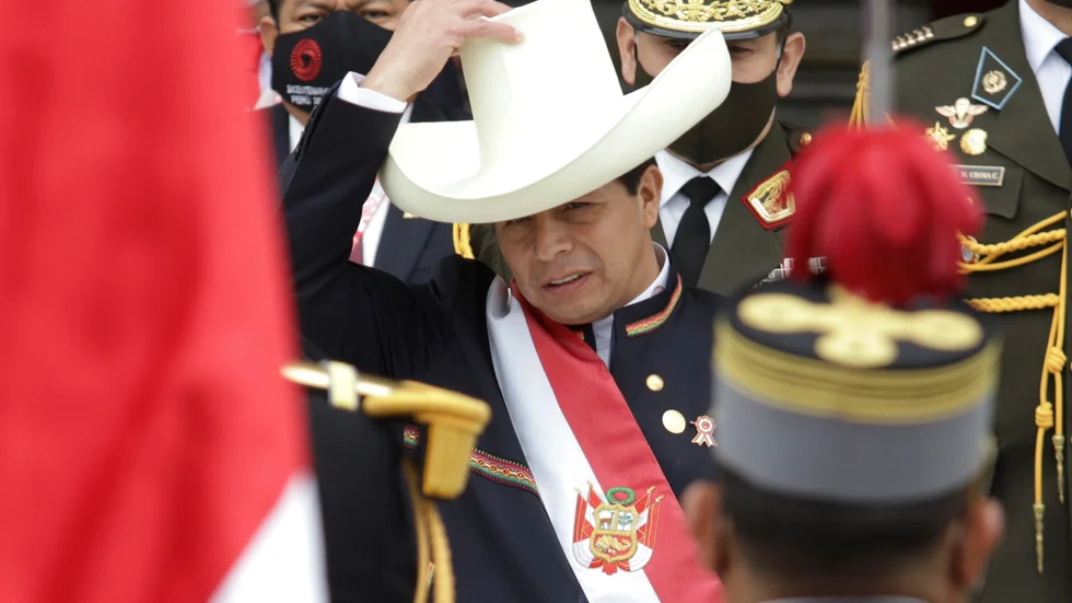 Perus nya president Pedro Castillo under installationsceremonin i huvudstaden Lima på onsdagen.