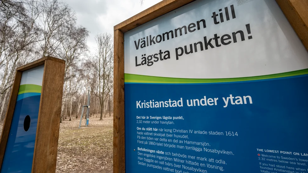 Kristianstad ligger under vattenytan och den så kallade Kristianstadsbassängen har varit fyndplats för ett antal spännande fossiler från kritaperioden. Här slår sig kommunen på bröstet för Sveriges lägst belägna punkt. Arkivbild.