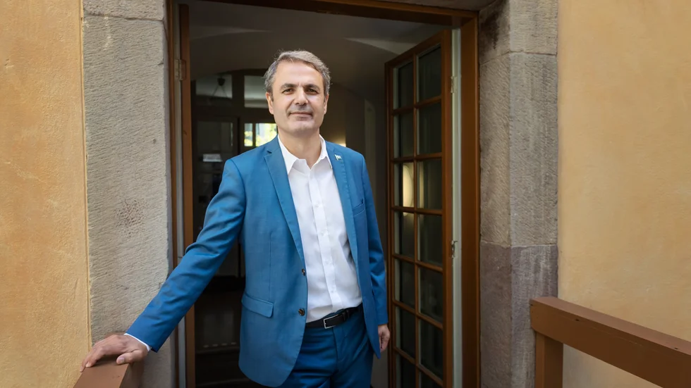 I dag deltar näringsminister Ibrahim Baylan i ett möte med branschföreträdare som vill diskutera den cementkris som befaras när produktionen i Slite upphör.