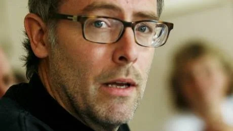Veterinären Fredrik Engström vill se fortsatt god djurhållning och mindre antibiotikaförbrukning.