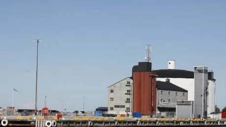 Framtida badplats? Holmen ska planläggas och arbetsgruppen för nästa badhus har fått i uppdrag att utreda förutsättningarna för ett havsnära bad.Foto: Rolf Jönsson