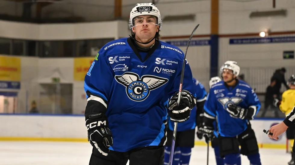 ”Vi har haft höga toppar och djupa dalar”, sammanfattar Kevin Kariander höstsäsongen efter segern mot Vännäs.