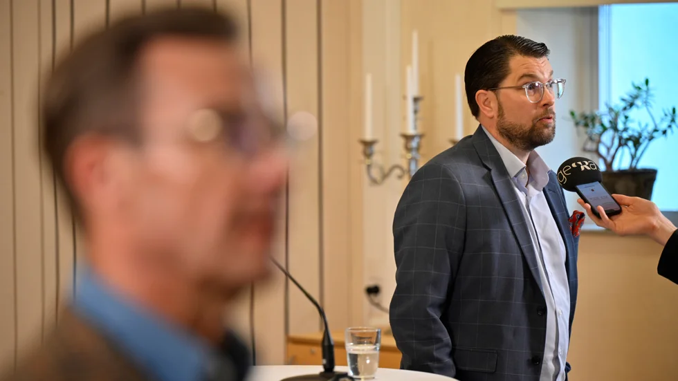 Vem är Ulf Kristersson egentligen? frågar sig skribenten.