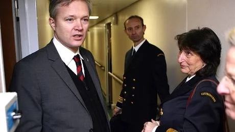 Säkerhet. Försvarsminister Sten Tolgfors och Kustbevakningens generaldirektör Judith Melin välkomnade Triton som en viktig resurs i Kustbevakningens arbete i Östersjön.