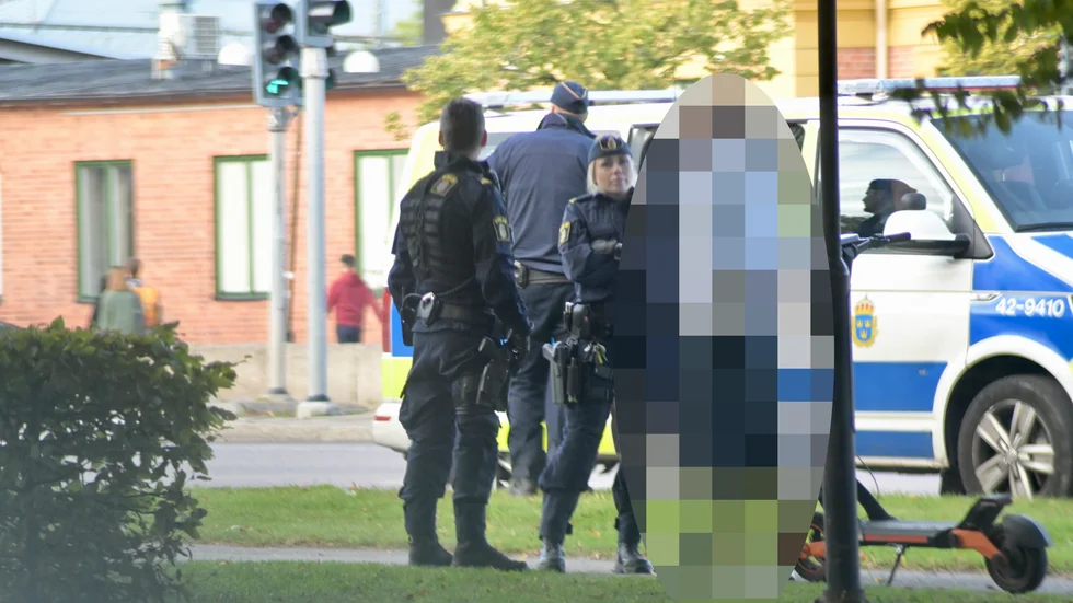 Den misstänkte mannen stoppades och kontrollerades vid resecentrum i Linköping.