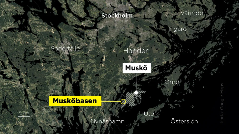 Räddningstjänsten har larmats om en brand på Musköbasen.