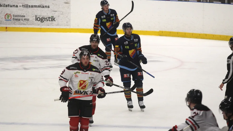 Örebro vann träningsmatchen mot Djurgården – iförda Lindens bortaställ.