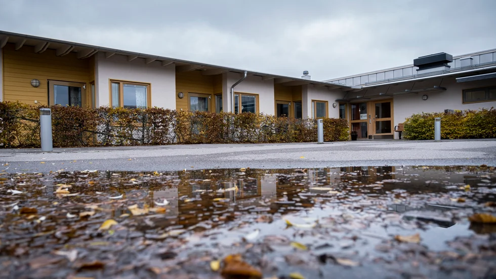 Klart att man inte ska gå in på personligheter, men alltför ofta tycker jag att man använder denna klyscha när man inte kan, vill eller vågar svara, menar insändarskribenten.