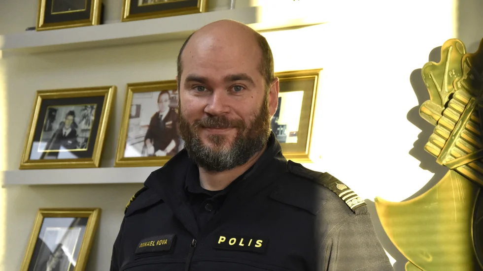"Vi är i behov av poliser i hela östra Norrbotten, så det är så klart välkommet, men får vi poliser som vill till Haparanda, Överkalix och Pajala så är det extra intressant" säger Mikael Rova.