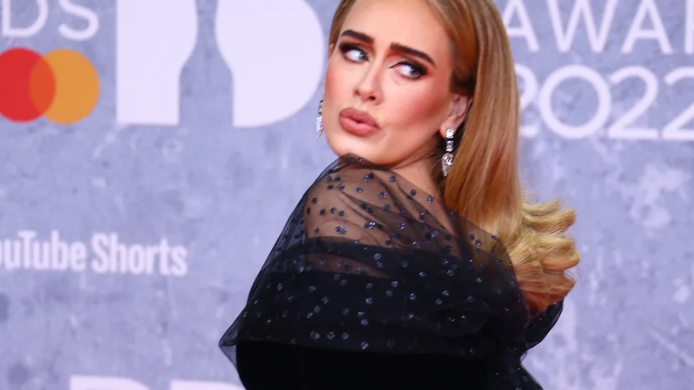Adele avslöjar att hon slutat dricka alkohol. Arkivbild.
