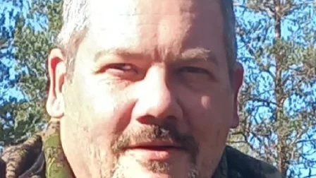 Tärendöbon Christer Eriksson räddades två män från att drunkna efter en hjälteinsats i älven under lördag kväll. " De var talbara men förvirrade och väldigt nedkylda. Två yngre män i 30-årsåldern, båda av utländsk härkomst", säger han.