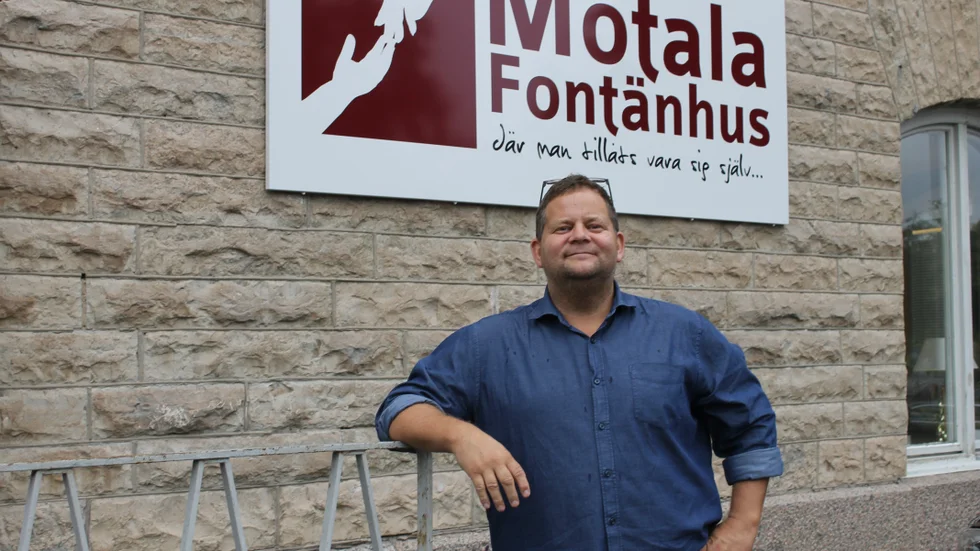 Joakim Ragnar på Fontänhuset vill, tillsammans med sin personal, öppna för att ensamma ska få en plats att mötas.