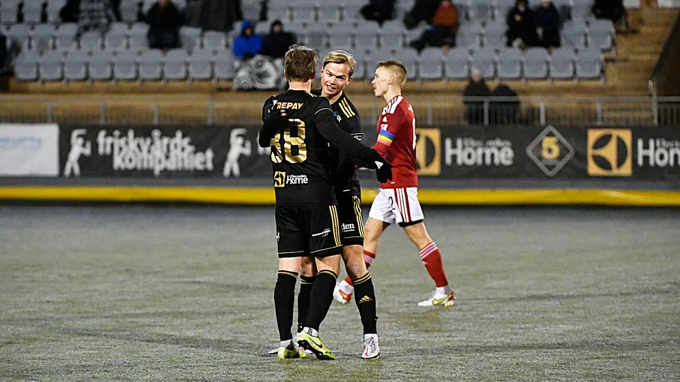 William Ögren under sin senaste sejour i Skellefteå FF 2021. Nu är den offensivt skicklige killen tillbaka i fotbollen och det med besked.