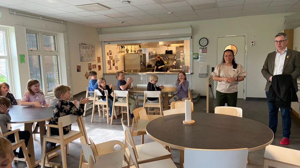 Johan Söderberg (S) besökte förskolan Örnen under förmiddagen den 28 april.