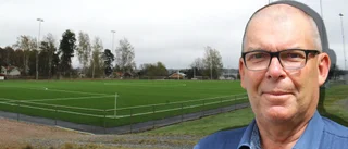 Fotbollsklubb byggde belysning – men glömde söka bygglov