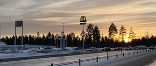 Ändra skyltningen vid Solbacksvägen