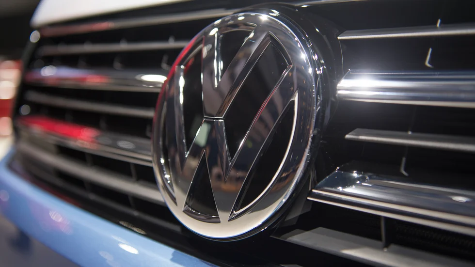 Även VW transporter saknas i företaget och har anmälts stulen utan att återfinnas.
