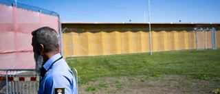 Kriminalvården tvingas dra ner på personaltätheten