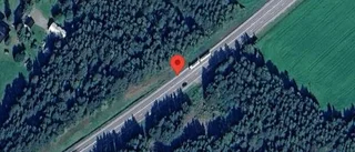 Störning i trafiken på grund av trasig personbil på E4