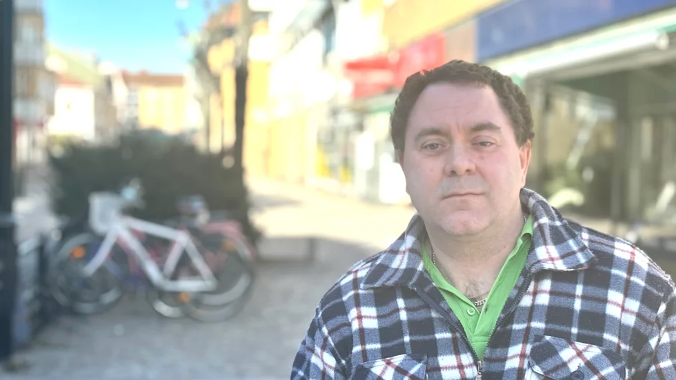 Mats Edlund utsattes närmast för telefonterror, efter att ha skrivit sitt nummer på en falsk investeringssida på nätet. 