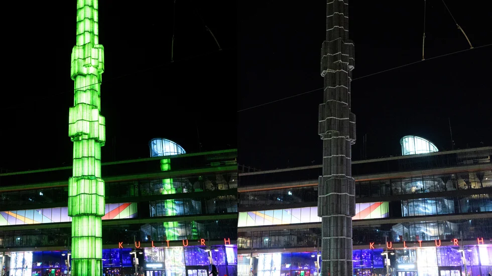 Glasobelisken vid Sergels torg i Stockholm släcktes under Earth hour.
