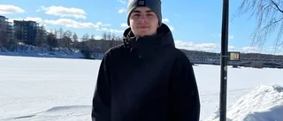 Hubert, 20, från Skellefteå på plats i Örebro: ”Chockad”