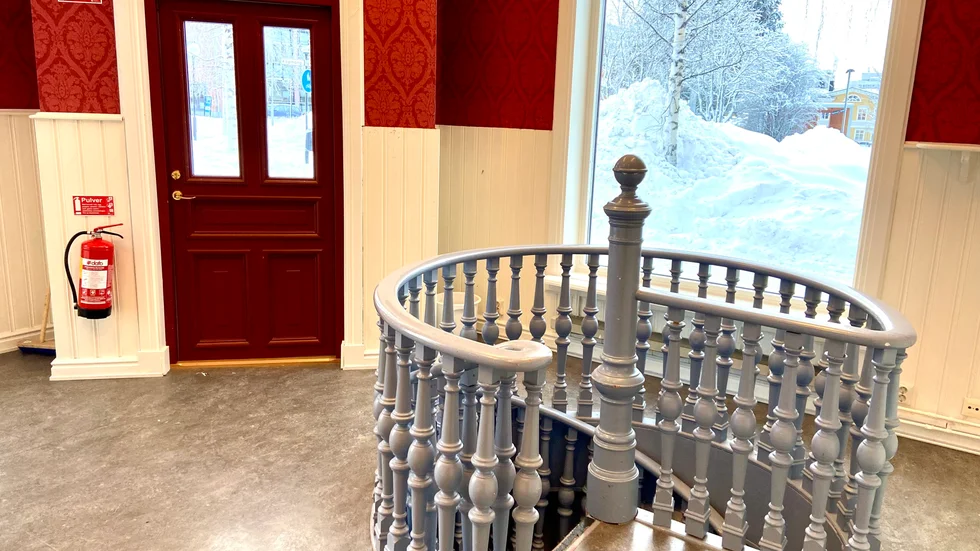 Tornhuset har ett bra läge i centrum, alldeles vid stadsparken. Många är de verksamheter som funnits på hörnet vid Köpmangatan/Kyrkogatan, nu ska den klassiska lokalen fyllas med något nytt.