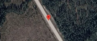 Personbilshaveri stör trafiken på väg 374