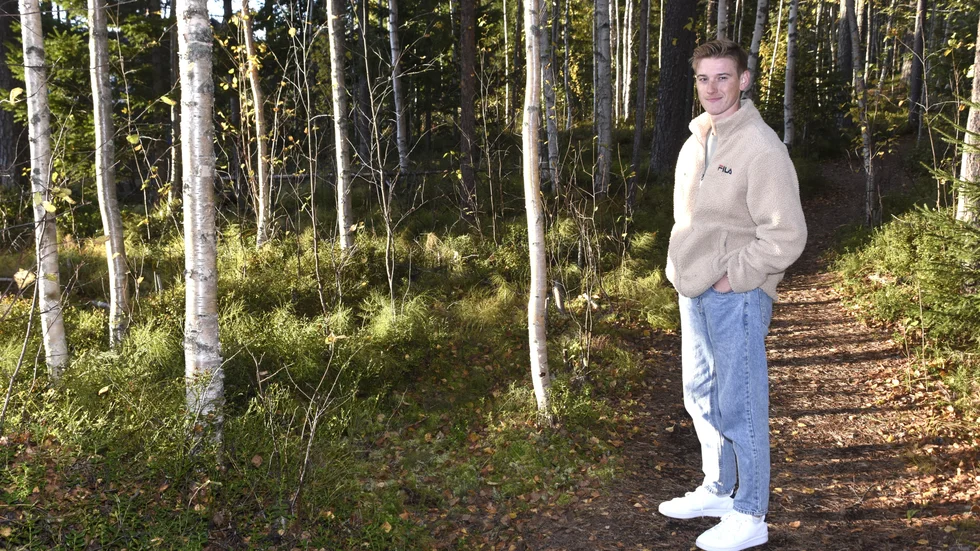 Det var under en promenad med hunden Kenzo som bajshögen hittades.