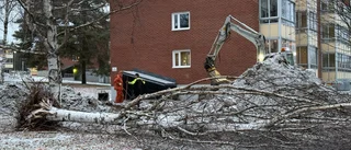 Sex av åtta hyreshus utan vatten – tankbil har ställts ut