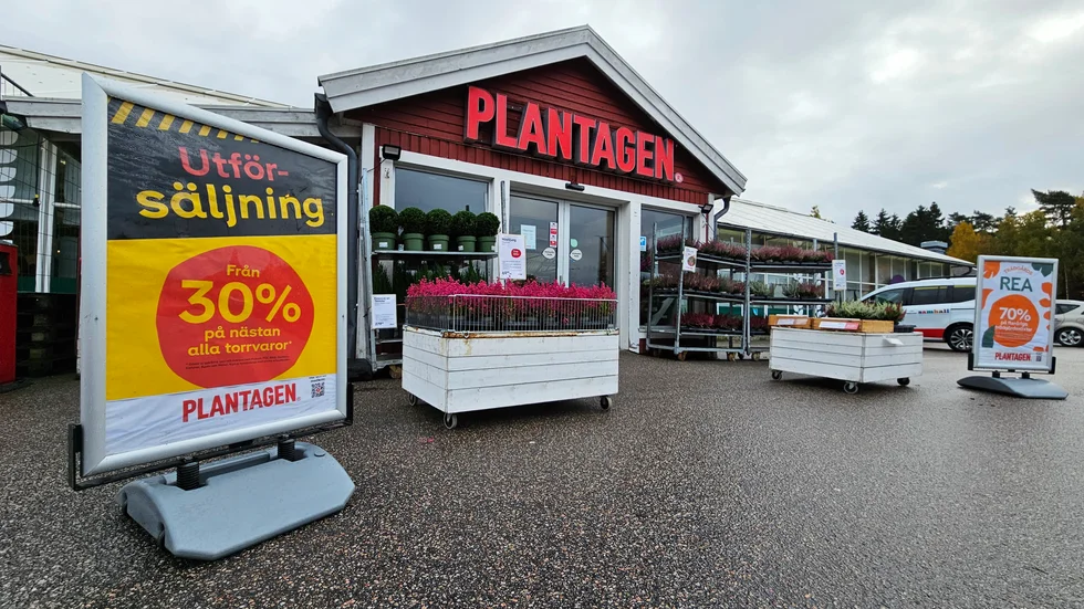 Utförsäljningen har påbörjats i Motalabutiken som kommer att stänga inom ett par månader.